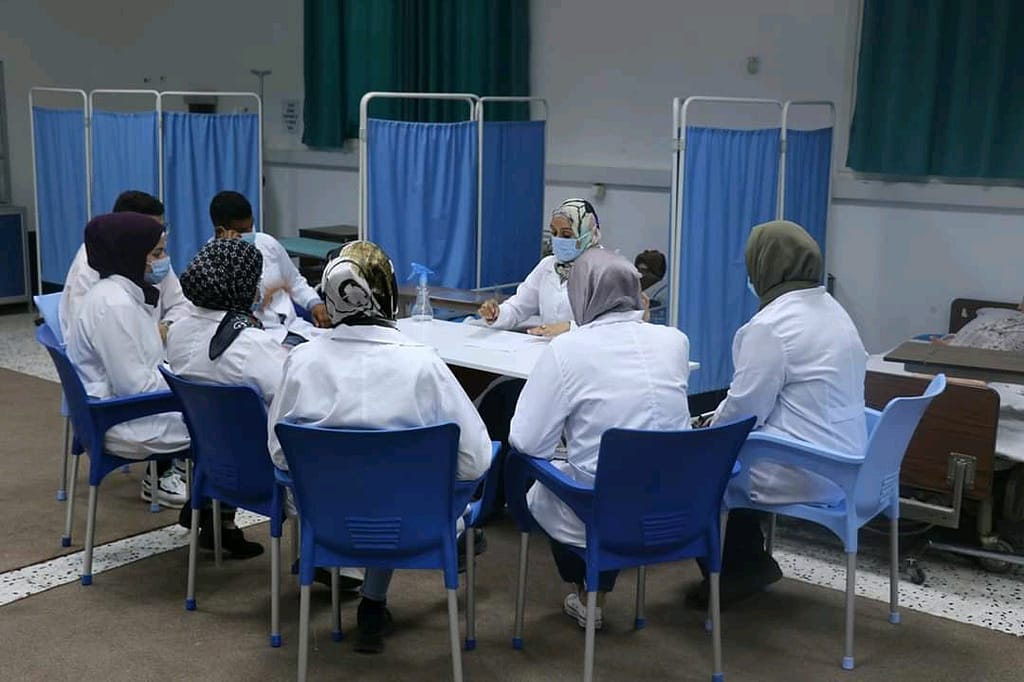 CLINICAL SKILLS LAB TRAINS PHARMACY STUDENTS